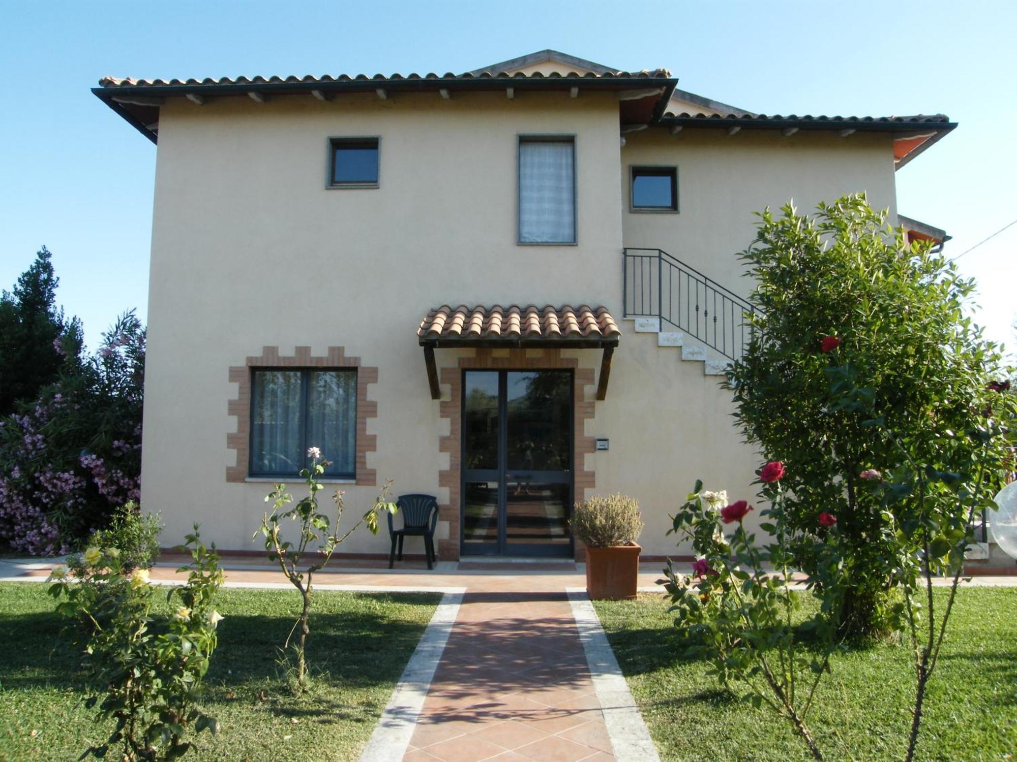 Agriturismo Poggio Alle Calle Saturnia Exterior photo
